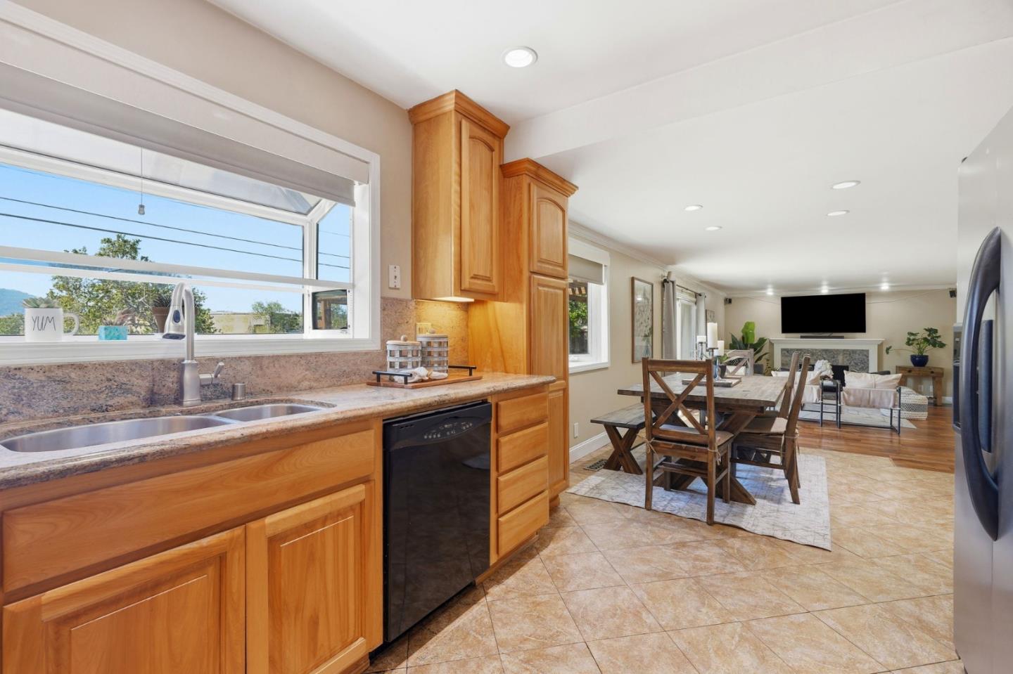 Detail Gallery Image 15 of 43 For 4841 Tonino Dr, San Jose,  CA 95136 - 4 Beds | 2/1 Baths