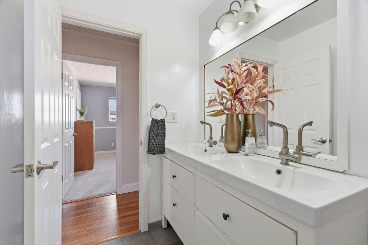 Detail Gallery Image 23 of 43 For 4841 Tonino Dr, San Jose,  CA 95136 - 4 Beds | 2/1 Baths