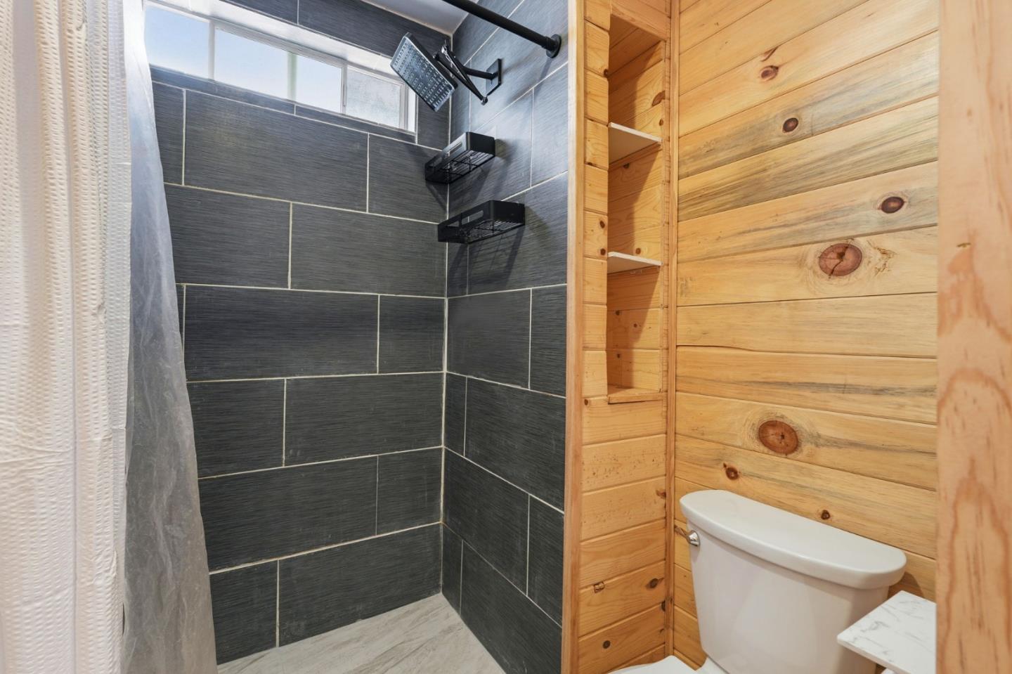 Detail Gallery Image 25 of 43 For 4841 Tonino Dr, San Jose,  CA 95136 - 4 Beds | 2/1 Baths