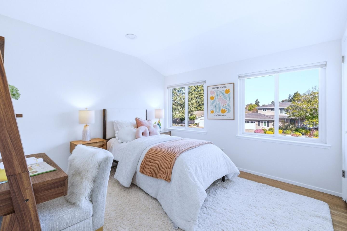 Detail Gallery Image 38 of 58 For 2524 Sun Mor Ave, Mountain View,  CA 94040 - 5 Beds | 2/1 Baths