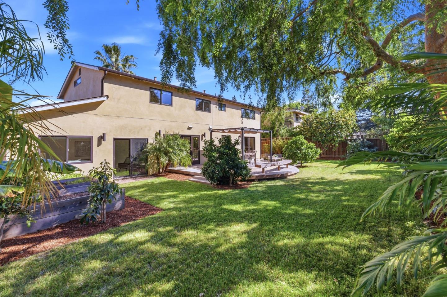 Detail Gallery Image 42 of 58 For 2524 Sun Mor Ave, Mountain View,  CA 94040 - 5 Beds | 2/1 Baths