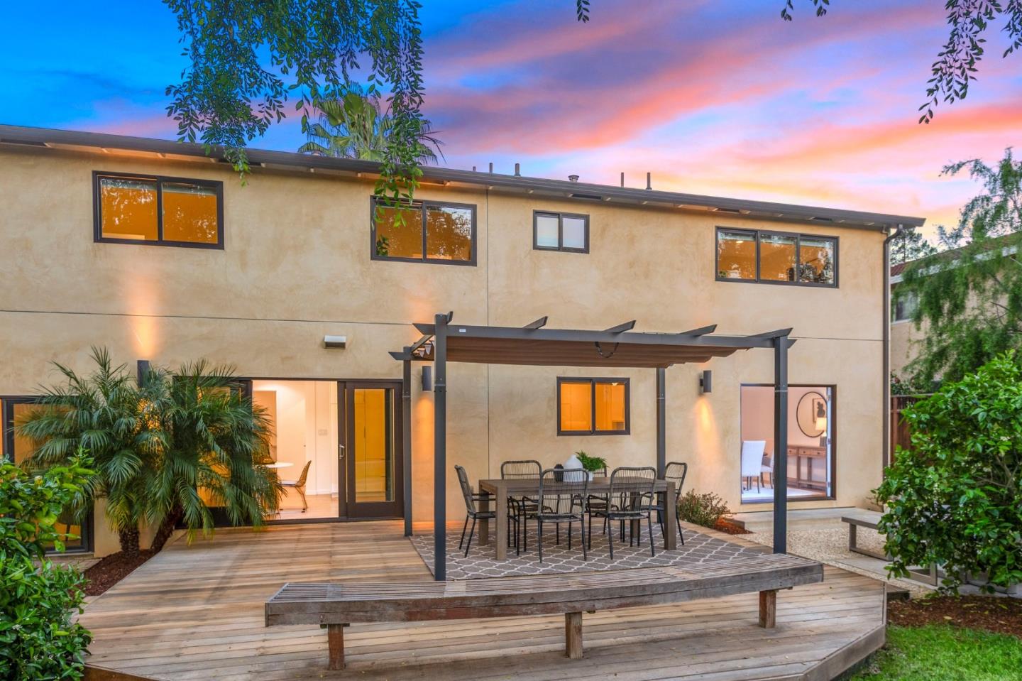 Detail Gallery Image 47 of 58 For 2524 Sun Mor Ave, Mountain View,  CA 94040 - 5 Beds | 2/1 Baths