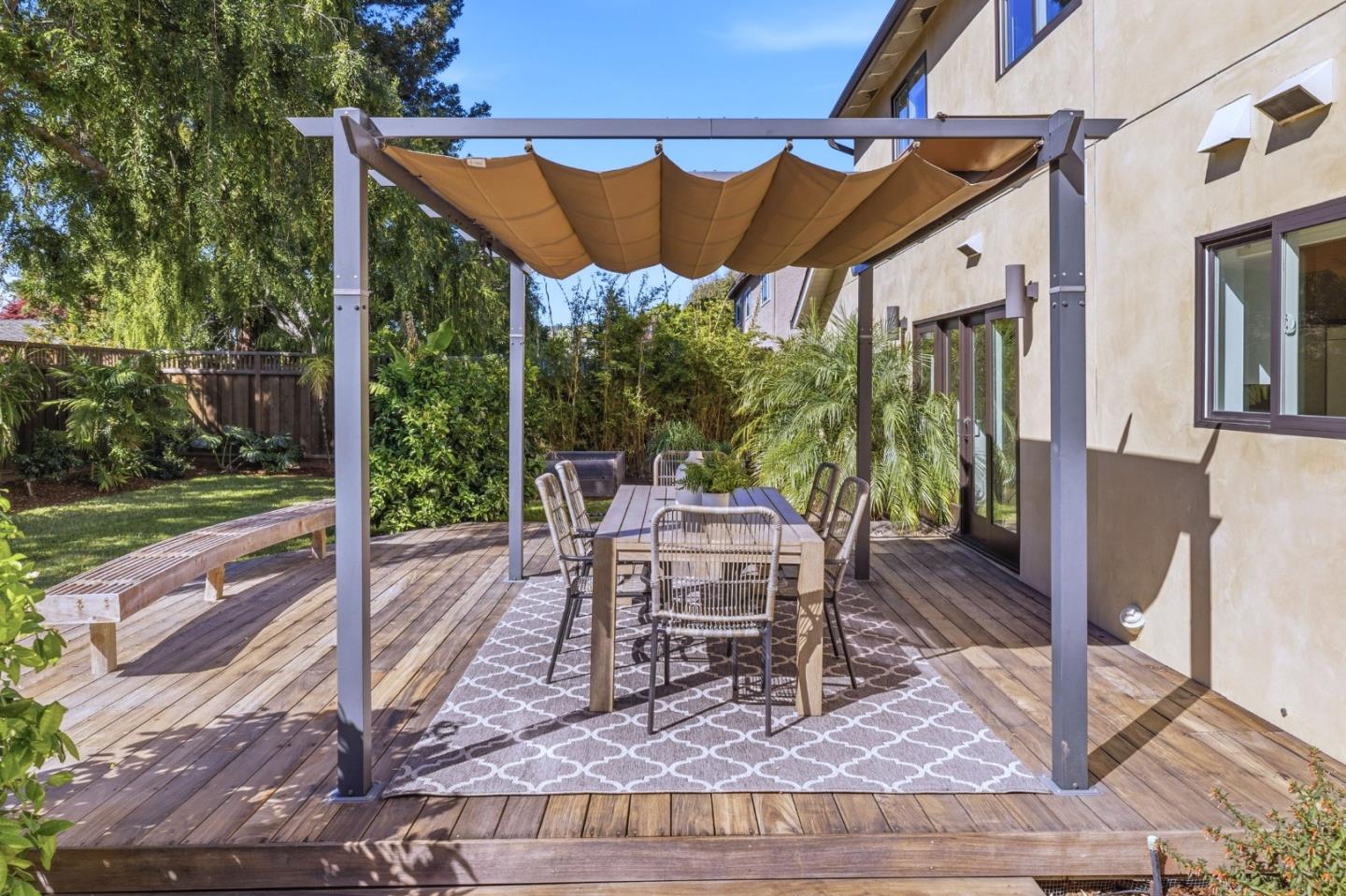 Detail Gallery Image 48 of 58 For 2524 Sun Mor Ave, Mountain View,  CA 94040 - 5 Beds | 2/1 Baths