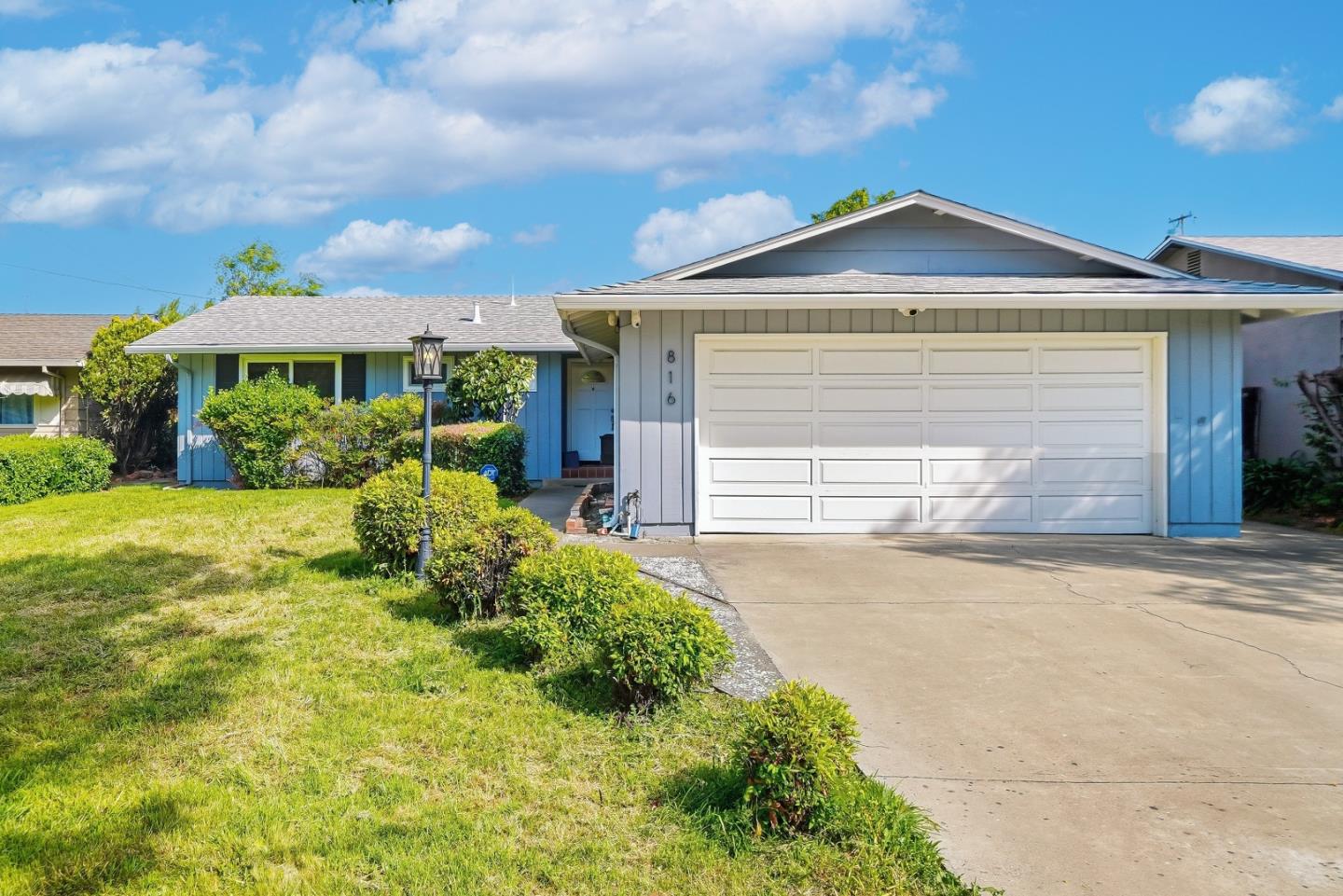 Front Image Thumbnail for ML82039355