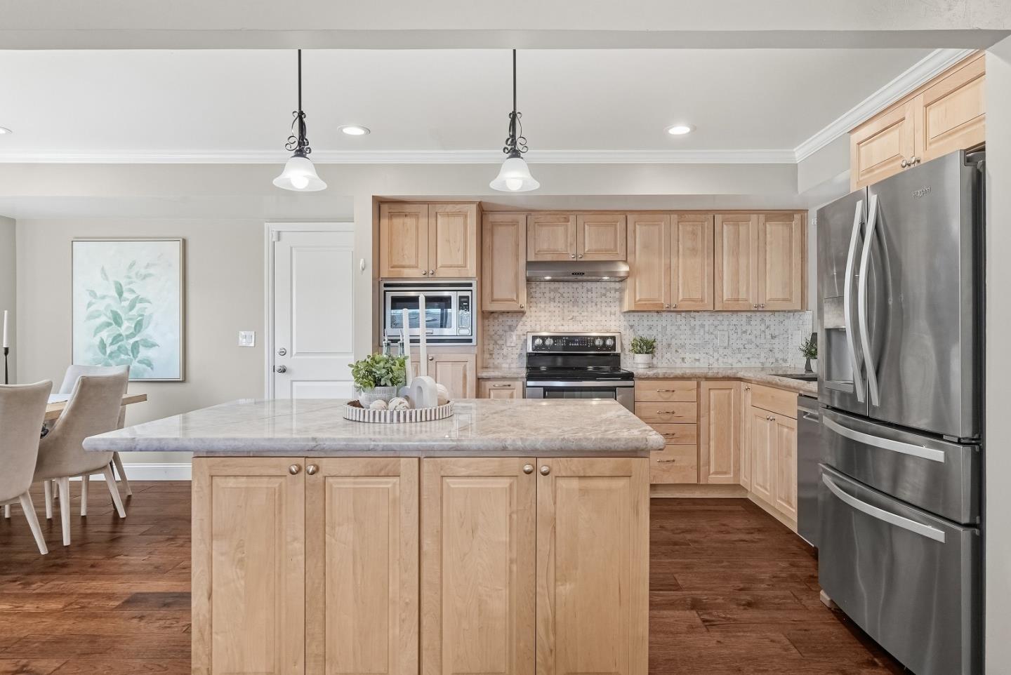 Detail Gallery Image 15 of 46 For 816 Cottonwood Dr, Cupertino,  CA 95014 - 4 Beds | 2 Baths