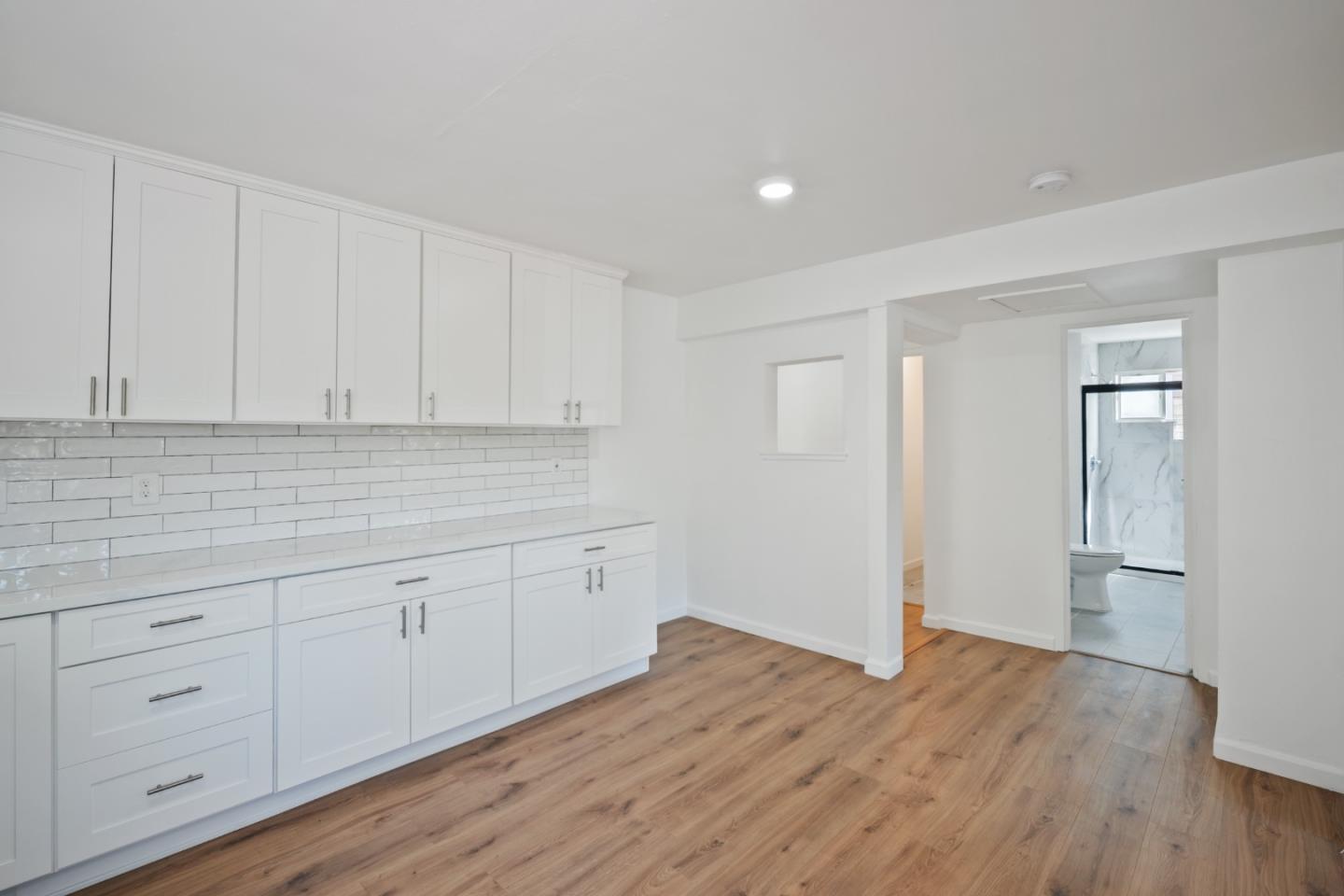 Detail Gallery Image 8 of 35 For 334 N 15th St, San Jose,  CA 95112 - 4 Beds | 3 Baths