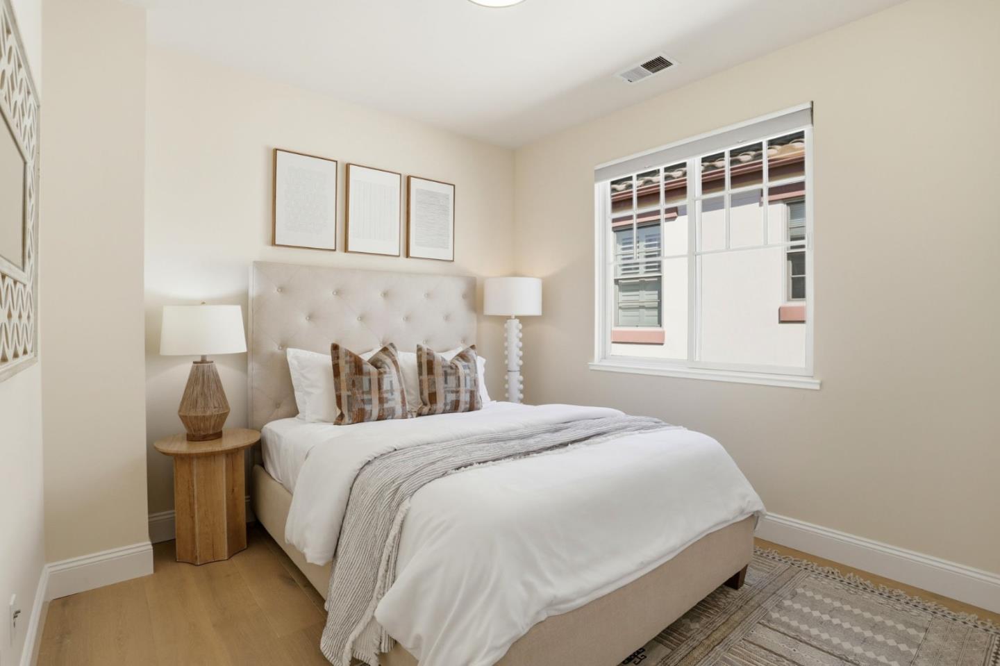 Detail Gallery Image 13 of 22 For 948 Rincon St, Mountain View,  CA 94040 - 4 Beds | 3 Baths