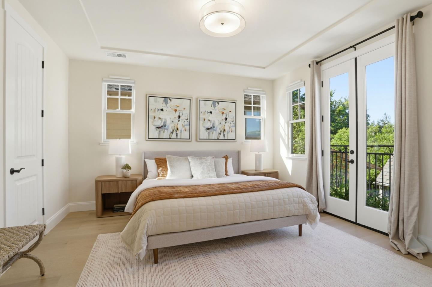 Detail Gallery Image 8 of 22 For 948 Rincon St, Mountain View,  CA 94040 - 4 Beds | 3 Baths