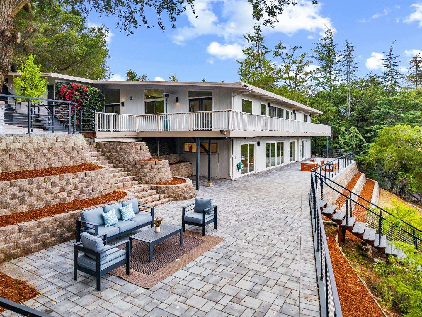 Detail Gallery Image 28 of 35 For 2987 Alexis Dr, Palo Alto,  CA 94304 - 4 Beds | 3/1 Baths