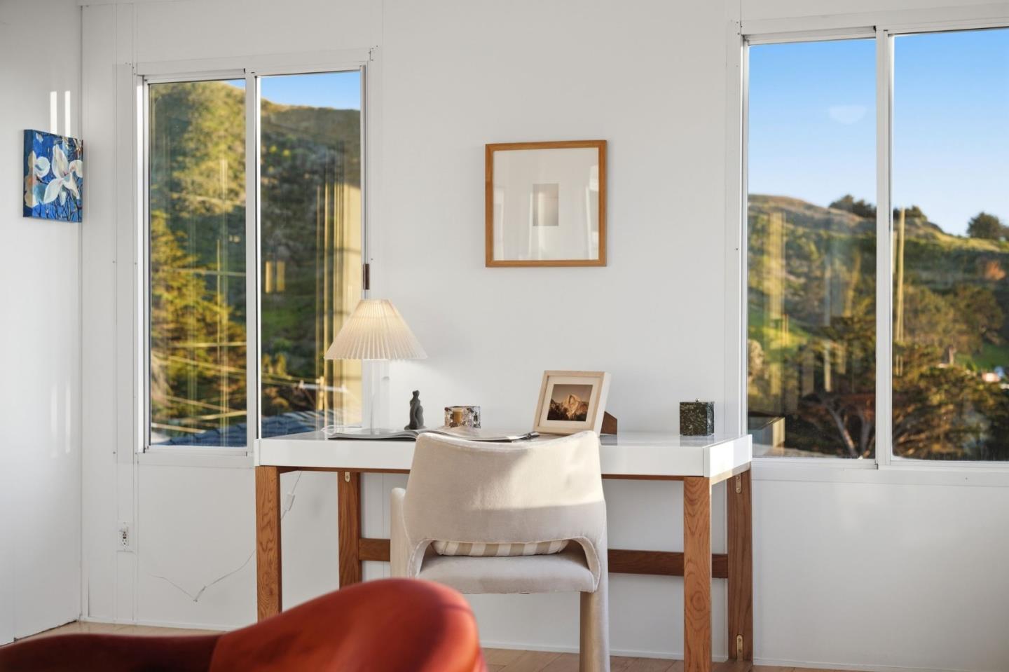 Detail Gallery Image 19 of 76 For 14 Cragmont Ct, Pacifica,  CA 94044 - 3 Beds | 2 Baths