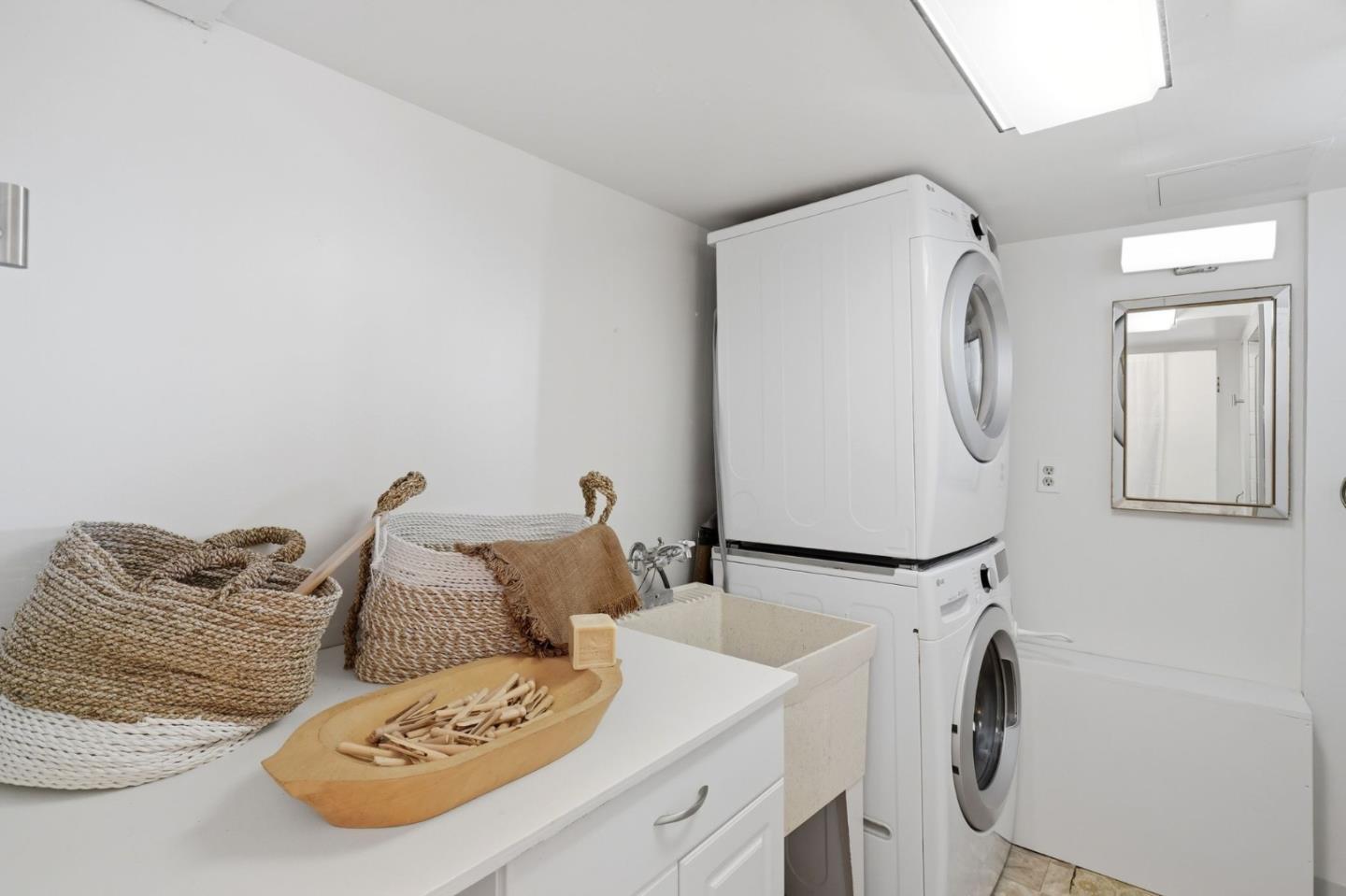 Detail Gallery Image 48 of 76 For 14 Cragmont Ct, Pacifica,  CA 94044 - 3 Beds | 2 Baths