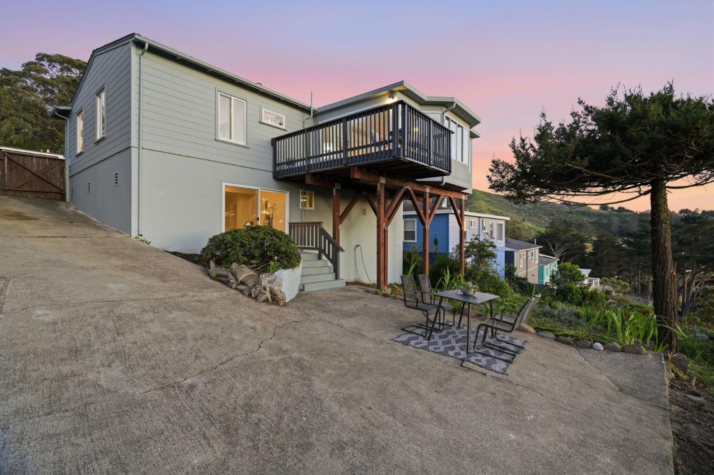 Detail Gallery Image 51 of 76 For 14 Cragmont Ct, Pacifica,  CA 94044 - 3 Beds | 2 Baths