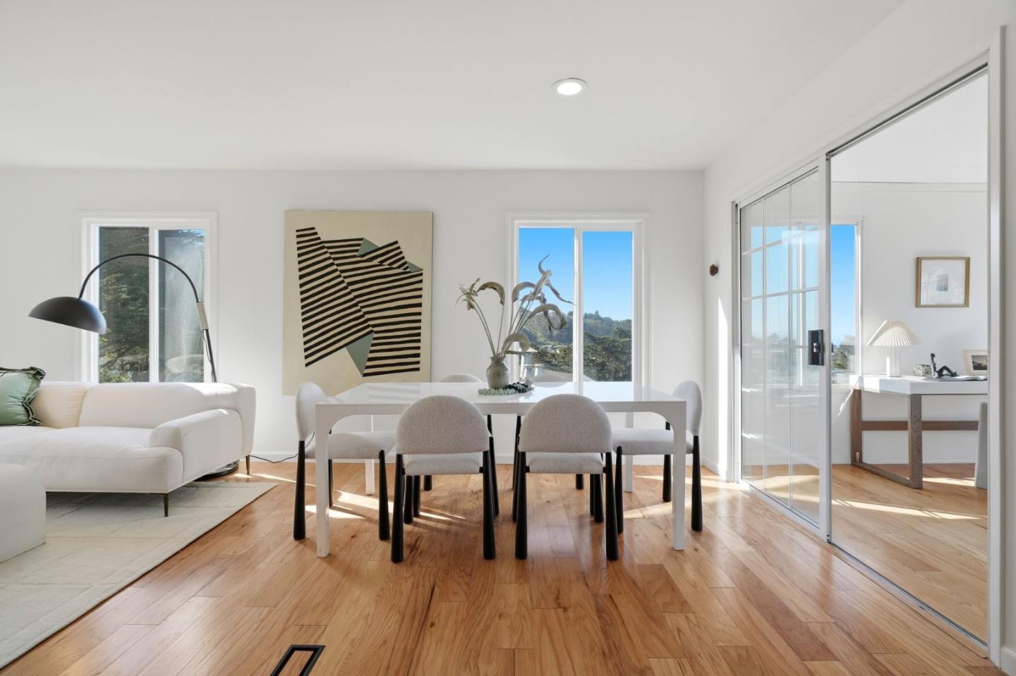 Detail Gallery Image 6 of 76 For 14 Cragmont Ct, Pacifica,  CA 94044 - 3 Beds | 2 Baths