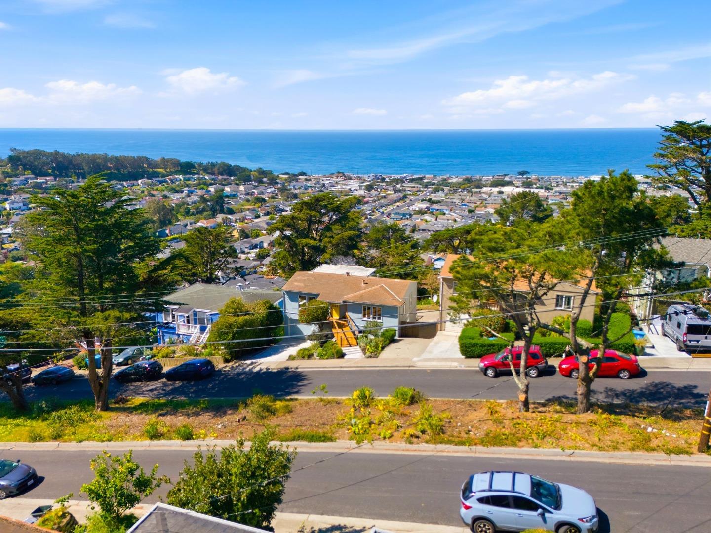 Detail Gallery Image 68 of 76 For 14 Cragmont Ct, Pacifica,  CA 94044 - 3 Beds | 2 Baths