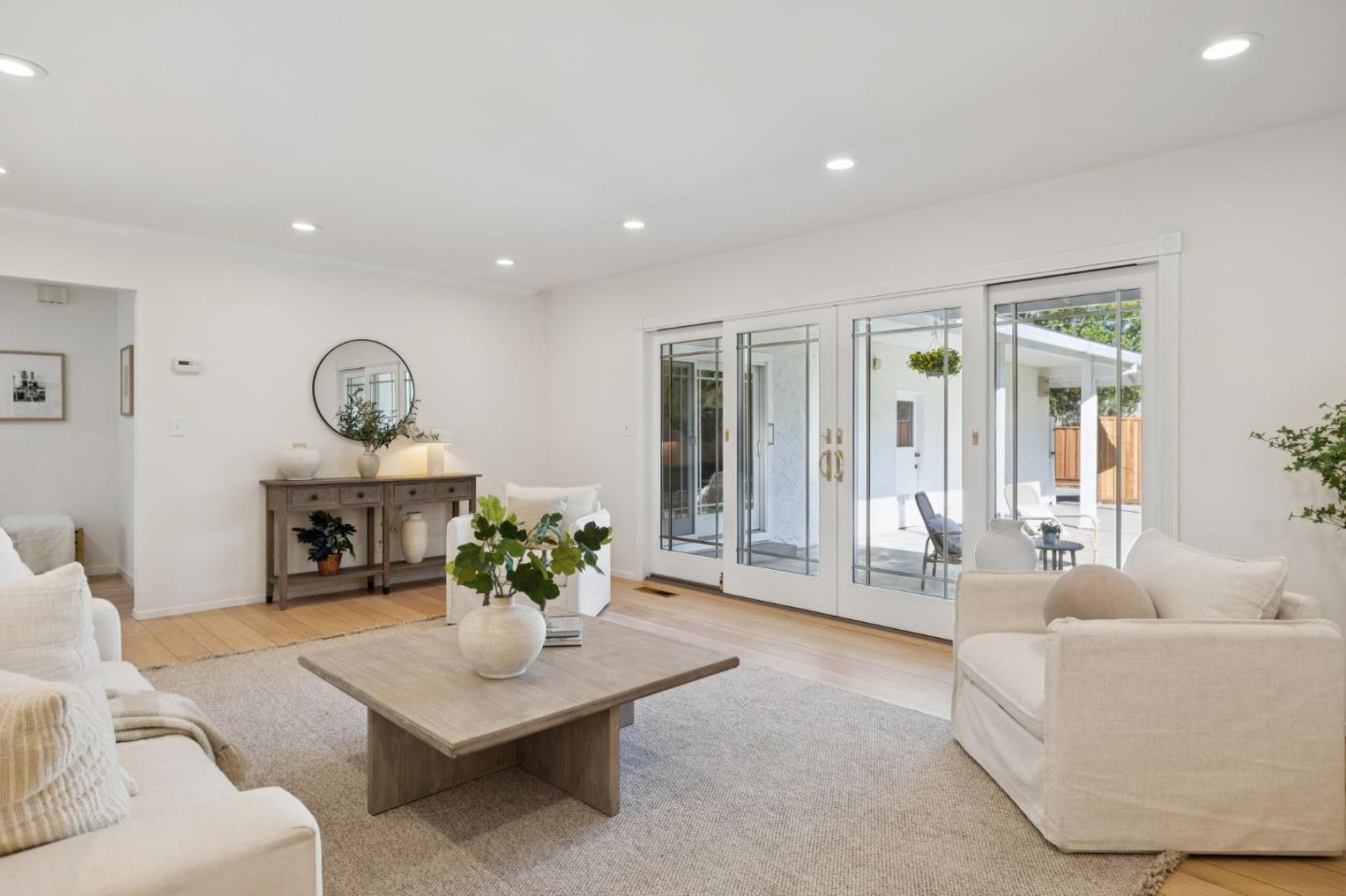 Detail Gallery Image 13 of 31 For 822 Amber Ln, Los Altos,  CA 94024 - 3 Beds | 2/1 Baths