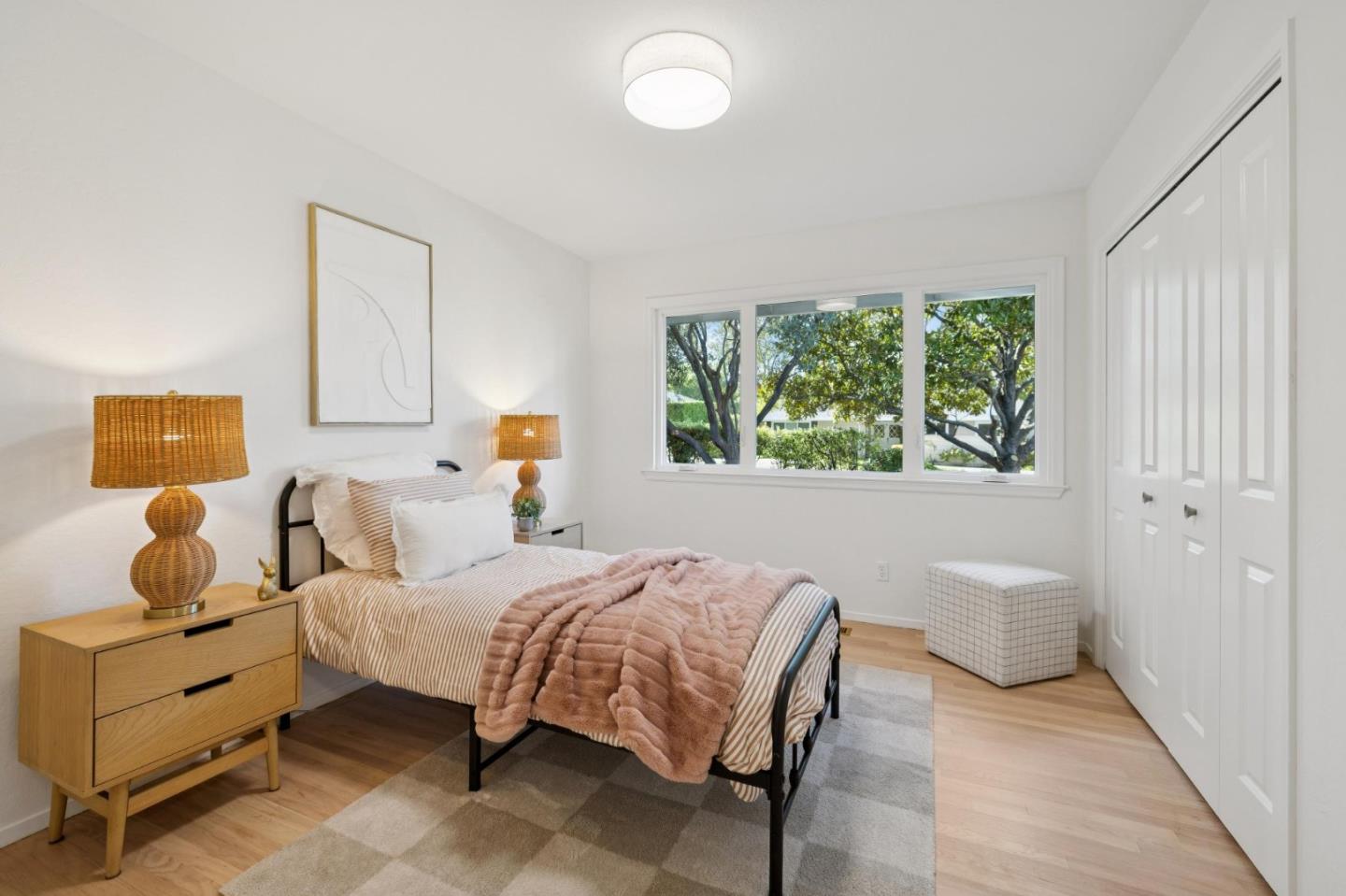 Detail Gallery Image 25 of 31 For 822 Amber Ln, Los Altos,  CA 94024 - 3 Beds | 2/1 Baths