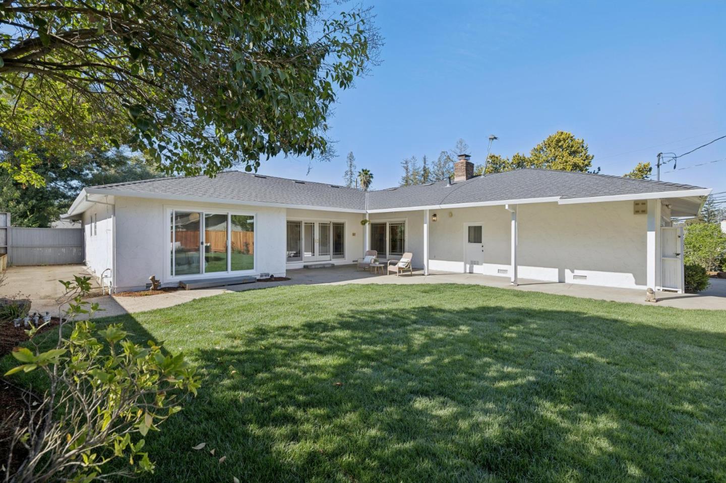 Detail Gallery Image 28 of 31 For 822 Amber Ln, Los Altos,  CA 94024 - 3 Beds | 2/1 Baths