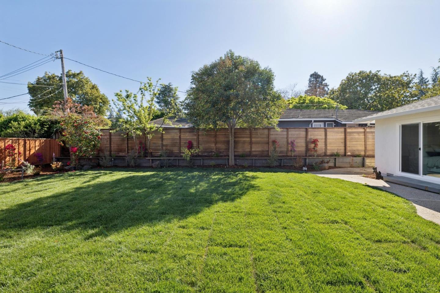 Detail Gallery Image 29 of 31 For 822 Amber Ln, Los Altos,  CA 94024 - 3 Beds | 2/1 Baths