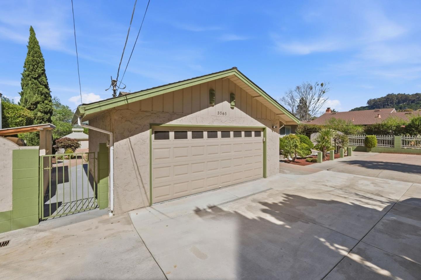 Detail Gallery Image 3 of 40 For 3565 Viola Dr, Aromas,  CA 95004 - 4 Beds | 2 Baths