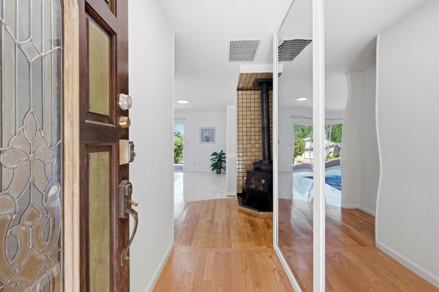 Detail Gallery Image 5 of 40 For 3565 Viola Dr, Aromas,  CA 95004 - 4 Beds | 2 Baths