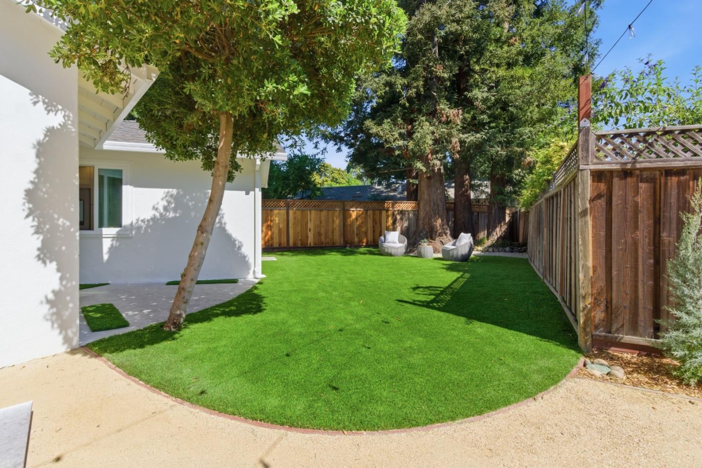 Detail Gallery Image 31 of 50 For 580 Green Manor Ct, Palo Alto,  CA 94301 - 3 Beds | 2 Baths