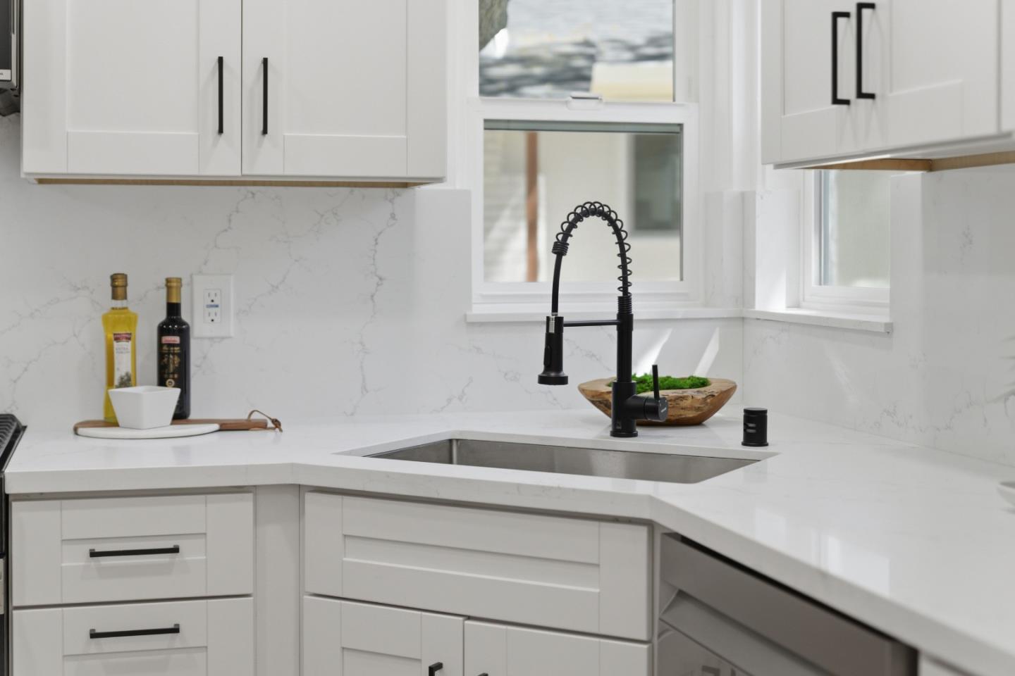 Detail Gallery Image 40 of 50 For 580 Green Manor Ct, Palo Alto,  CA 94301 - 3 Beds | 2 Baths