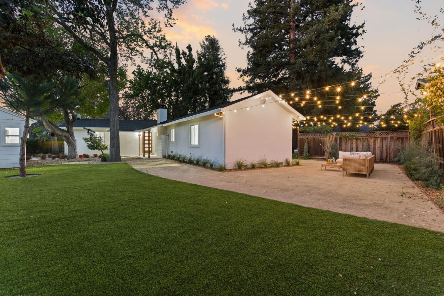 Detail Gallery Image 42 of 50 For 580 Green Manor Ct, Palo Alto,  CA 94301 - 3 Beds | 2 Baths