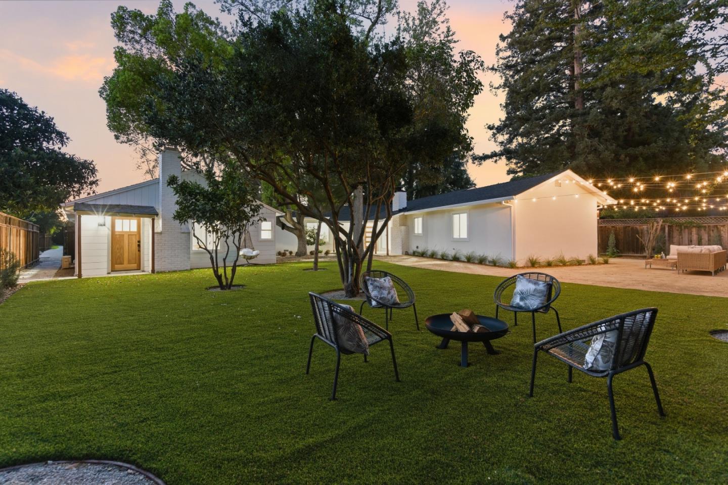 Detail Gallery Image 45 of 50 For 580 Green Manor Ct, Palo Alto,  CA 94301 - 3 Beds | 2 Baths