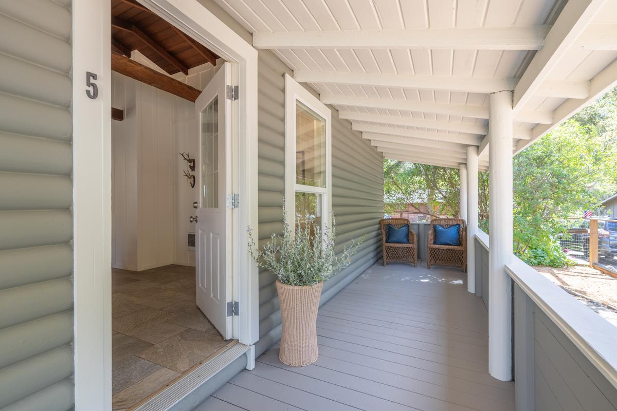 Detail Gallery Image 2 of 23 For 5 Camp Steffani, Carmel Valley,  CA 93924 - 2 Beds | 1/1 Baths