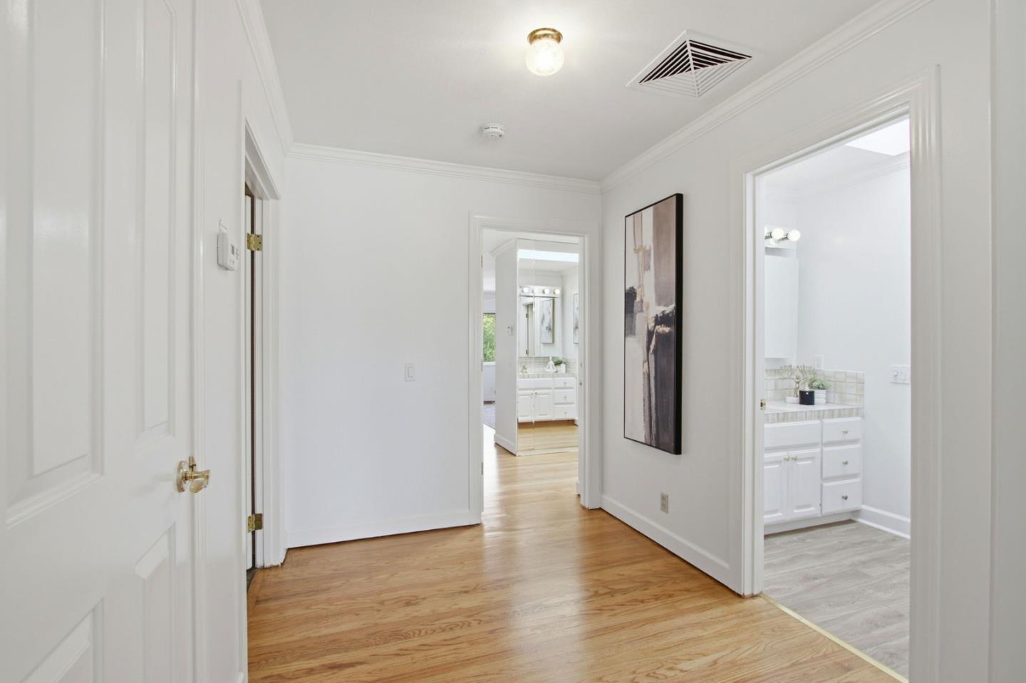 Detail Gallery Image 23 of 40 For 1141 Covington Rd, Los Altos,  CA 94024 - 3 Beds | 2/1 Baths