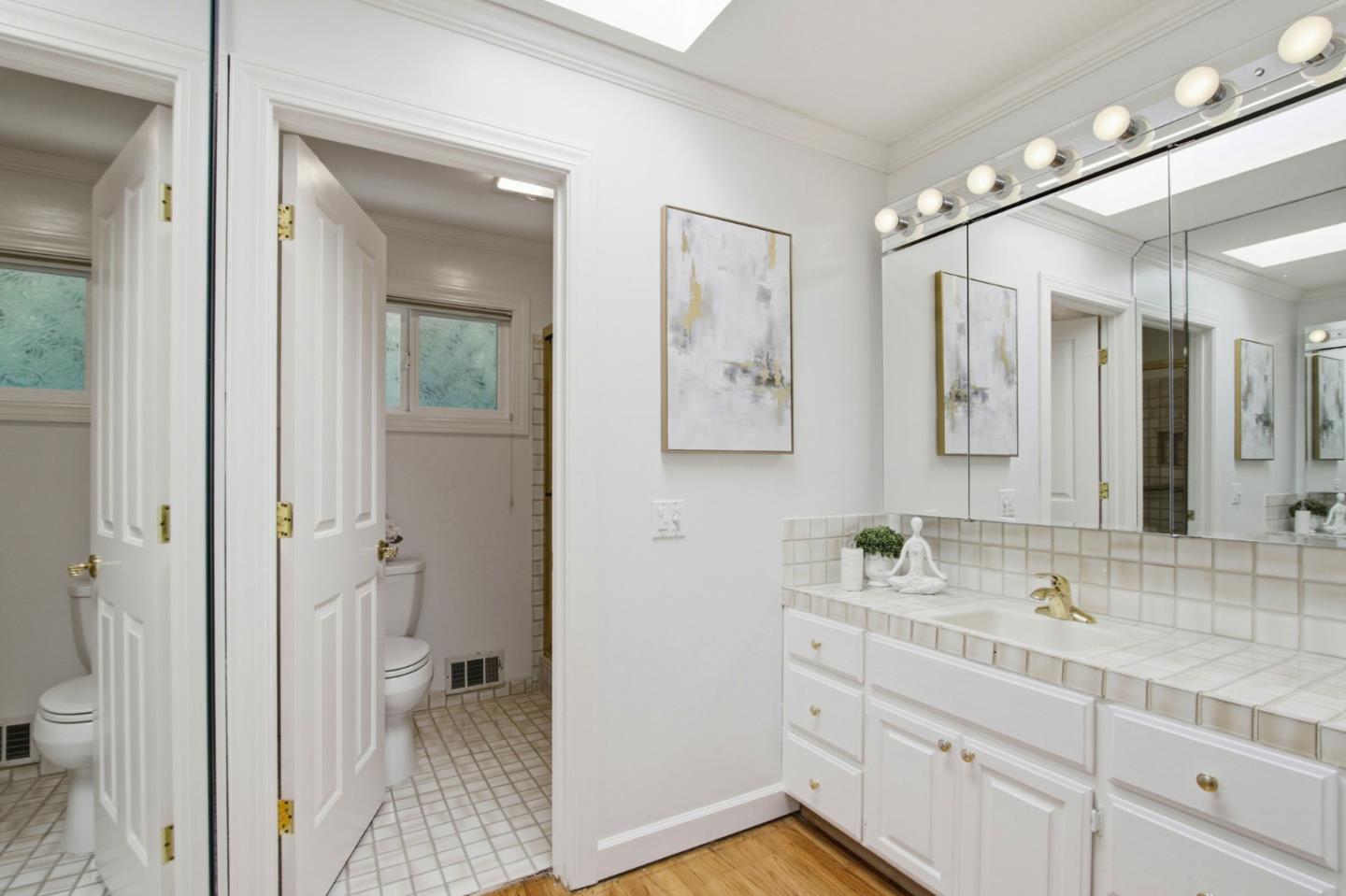 Detail Gallery Image 24 of 40 For 1141 Covington Rd, Los Altos,  CA 94024 - 3 Beds | 2/1 Baths