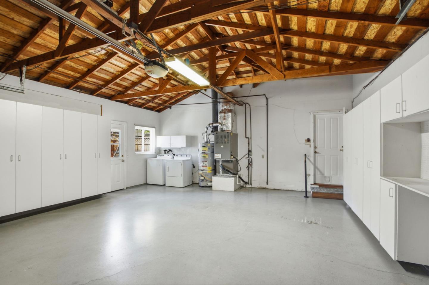 Detail Gallery Image 29 of 40 For 1141 Covington Rd, Los Altos,  CA 94024 - 3 Beds | 2/1 Baths