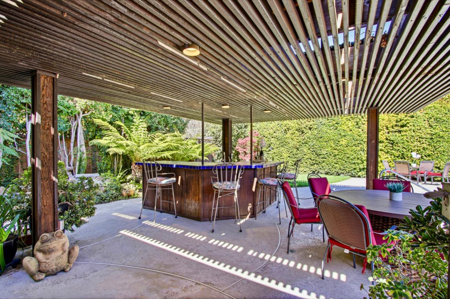 Detail Gallery Image 34 of 40 For 1141 Covington Rd, Los Altos,  CA 94024 - 3 Beds | 2/1 Baths