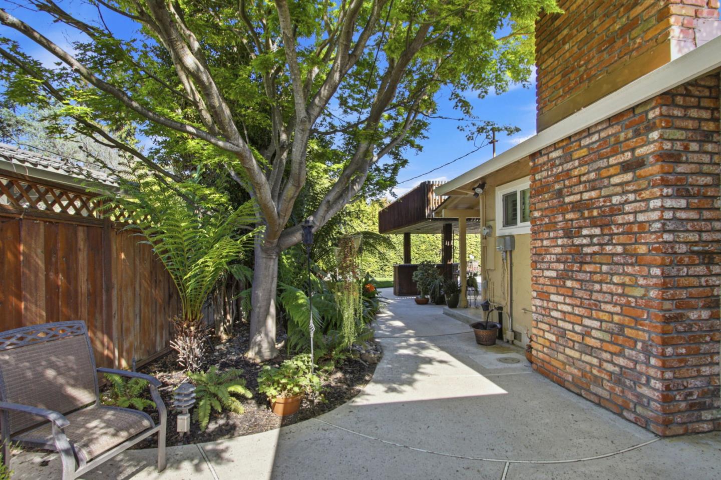 Detail Gallery Image 38 of 40 For 1141 Covington Rd, Los Altos,  CA 94024 - 3 Beds | 2/1 Baths