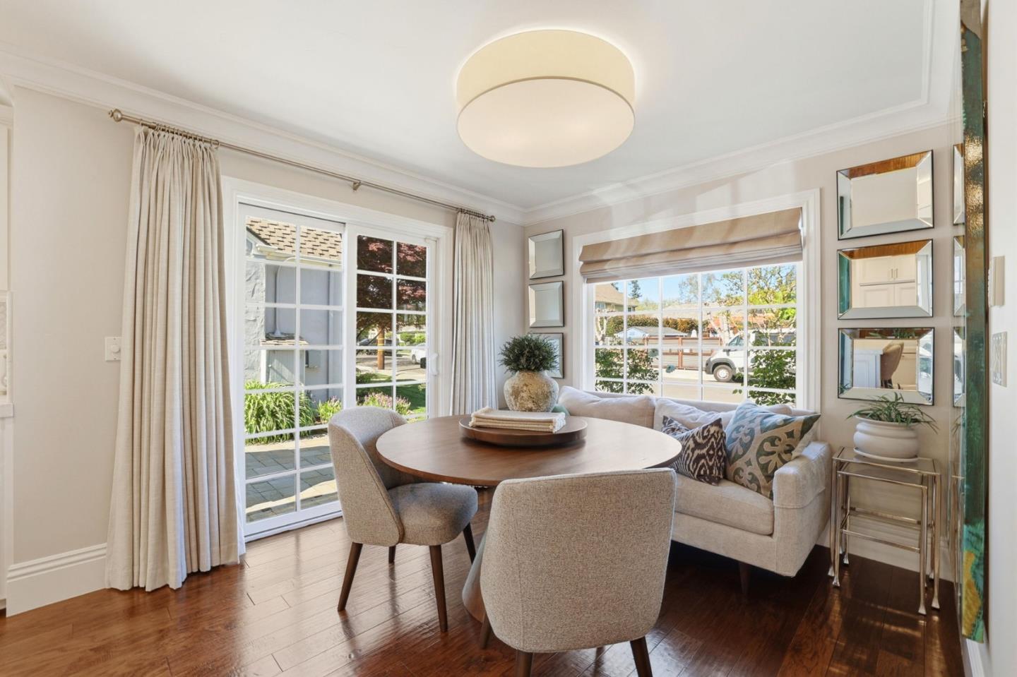 Detail Gallery Image 17 of 75 For 1152 Willow Glen Way, San Jose,  CA 95125 - 5 Beds | 5 Baths