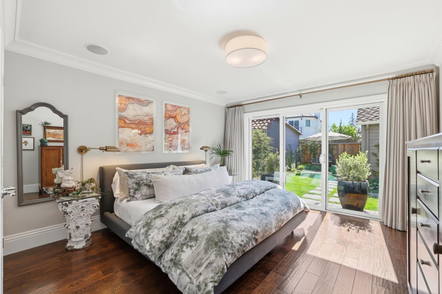 Detail Gallery Image 24 of 75 For 1152 Willow Glen Way, San Jose,  CA 95125 - 5 Beds | 5 Baths