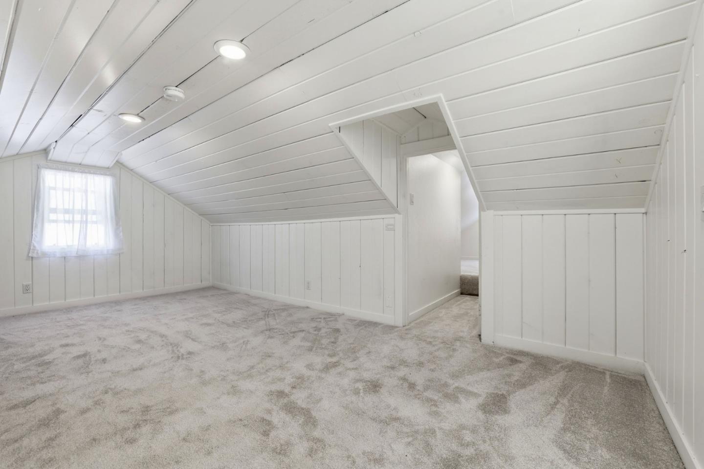 Detail Gallery Image 35 of 75 For 1152 Willow Glen Way, San Jose,  CA 95125 - 5 Beds | 5 Baths