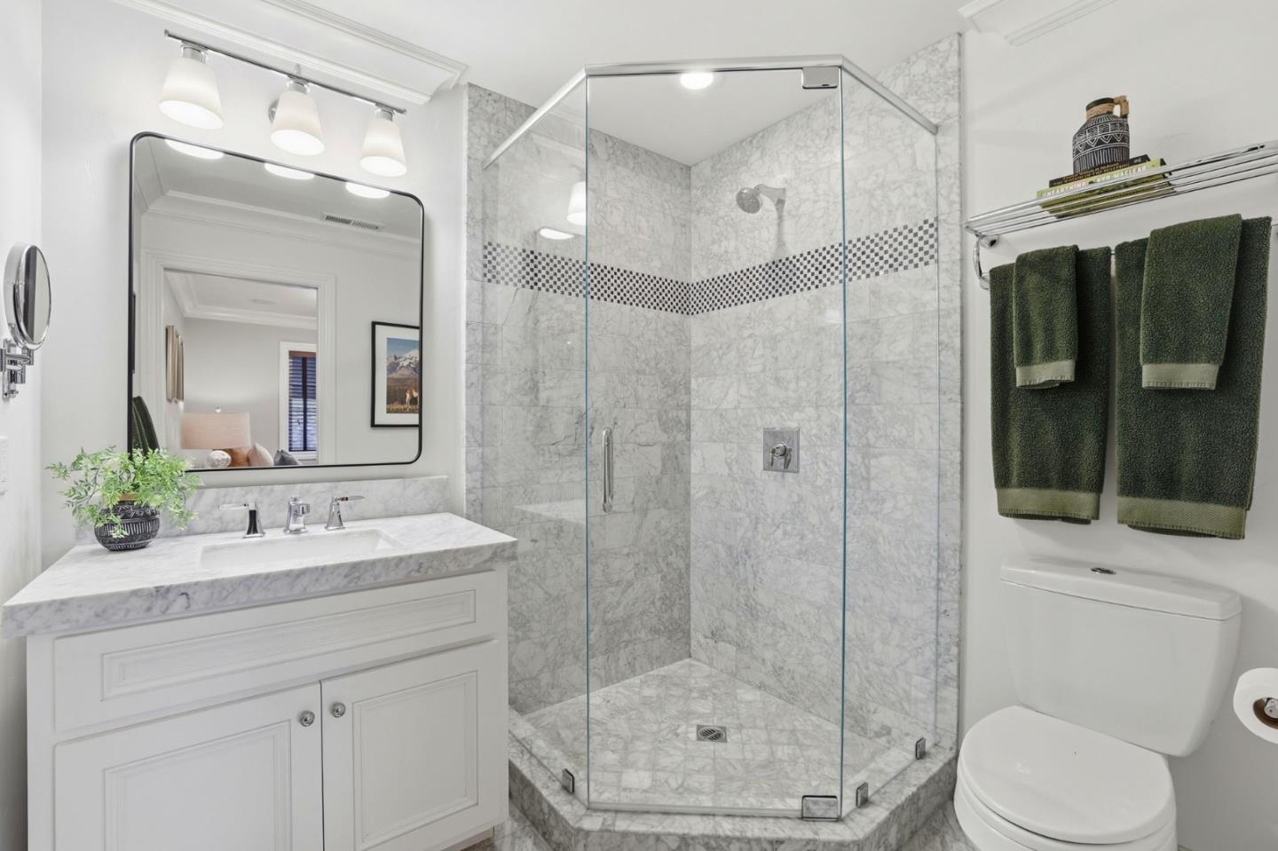 Detail Gallery Image 39 of 75 For 1152 Willow Glen Way, San Jose,  CA 95125 - 5 Beds | 5 Baths