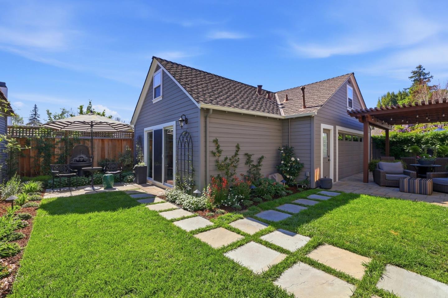 Detail Gallery Image 46 of 75 For 1152 Willow Glen Way, San Jose,  CA 95125 - 5 Beds | 5 Baths