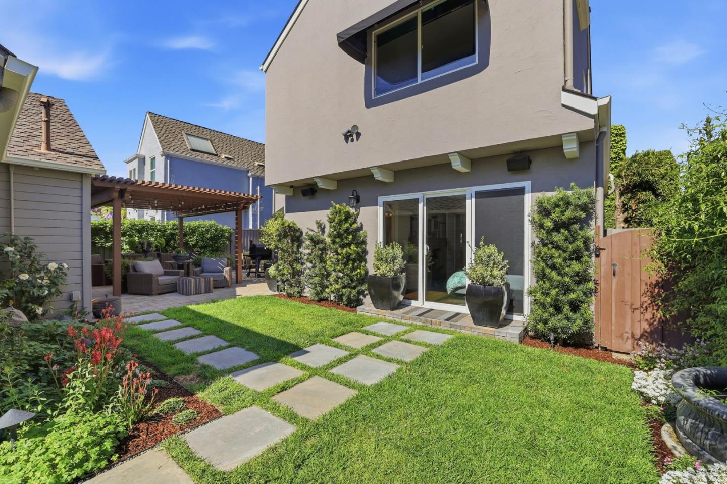 Detail Gallery Image 47 of 75 For 1152 Willow Glen Way, San Jose,  CA 95125 - 5 Beds | 5 Baths