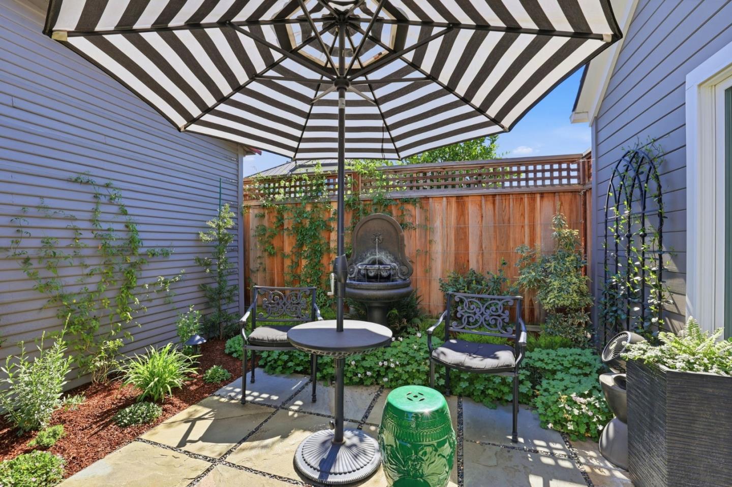 Detail Gallery Image 48 of 75 For 1152 Willow Glen Way, San Jose,  CA 95125 - 5 Beds | 5 Baths