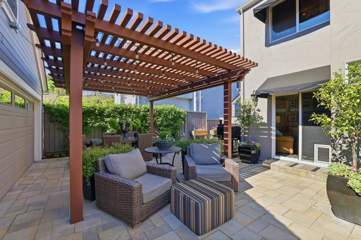 Detail Gallery Image 49 of 75 For 1152 Willow Glen Way, San Jose,  CA 95125 - 5 Beds | 5 Baths