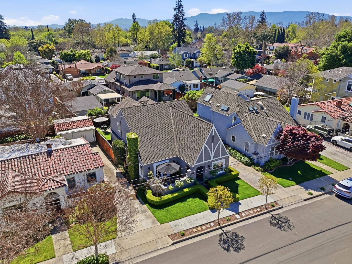 Detail Gallery Image 59 of 75 For 1152 Willow Glen Way, San Jose,  CA 95125 - 5 Beds | 5 Baths