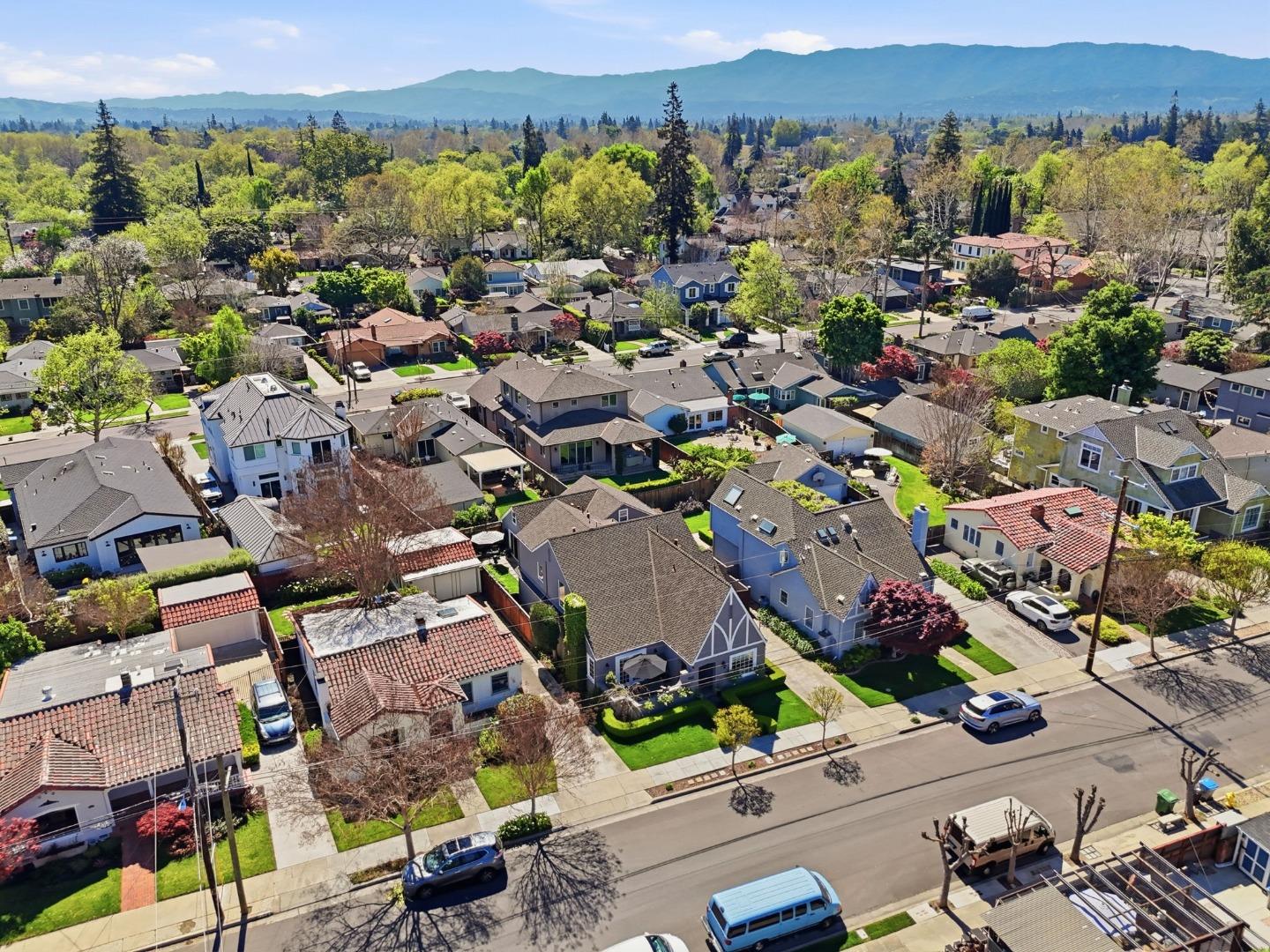 Detail Gallery Image 60 of 75 For 1152 Willow Glen Way, San Jose,  CA 95125 - 5 Beds | 5 Baths