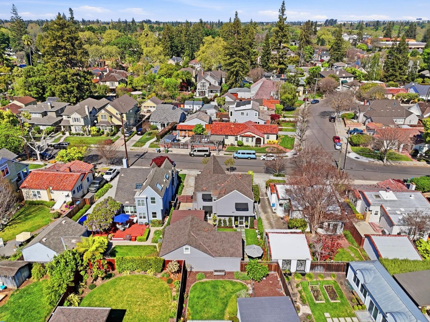 Detail Gallery Image 64 of 75 For 1152 Willow Glen Way, San Jose,  CA 95125 - 5 Beds | 5 Baths