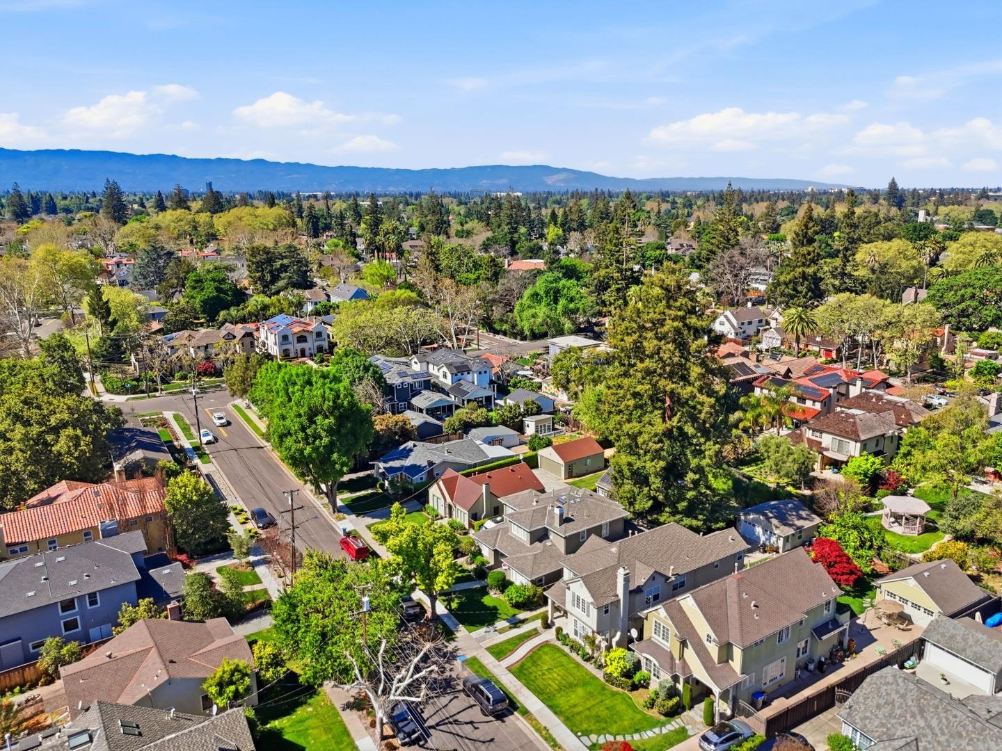 Detail Gallery Image 70 of 75 For 1152 Willow Glen Way, San Jose,  CA 95125 - 5 Beds | 5 Baths