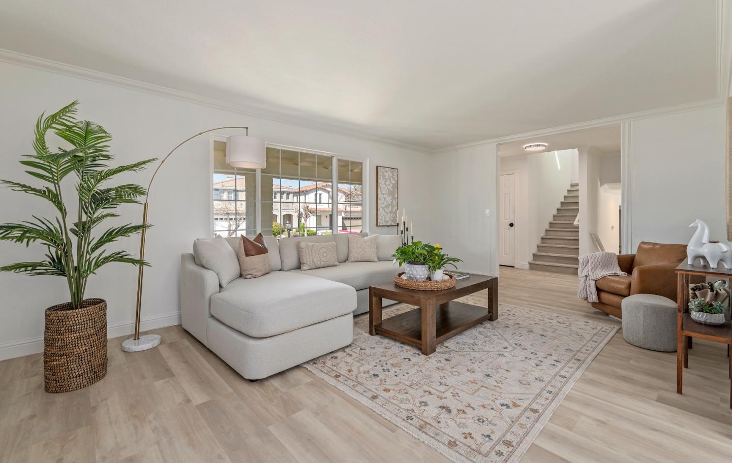 Detail Gallery Image 2 of 14 For 430 Hyde Park Dr, San Jose,  CA 95136 - 3 Beds | 2/1 Baths