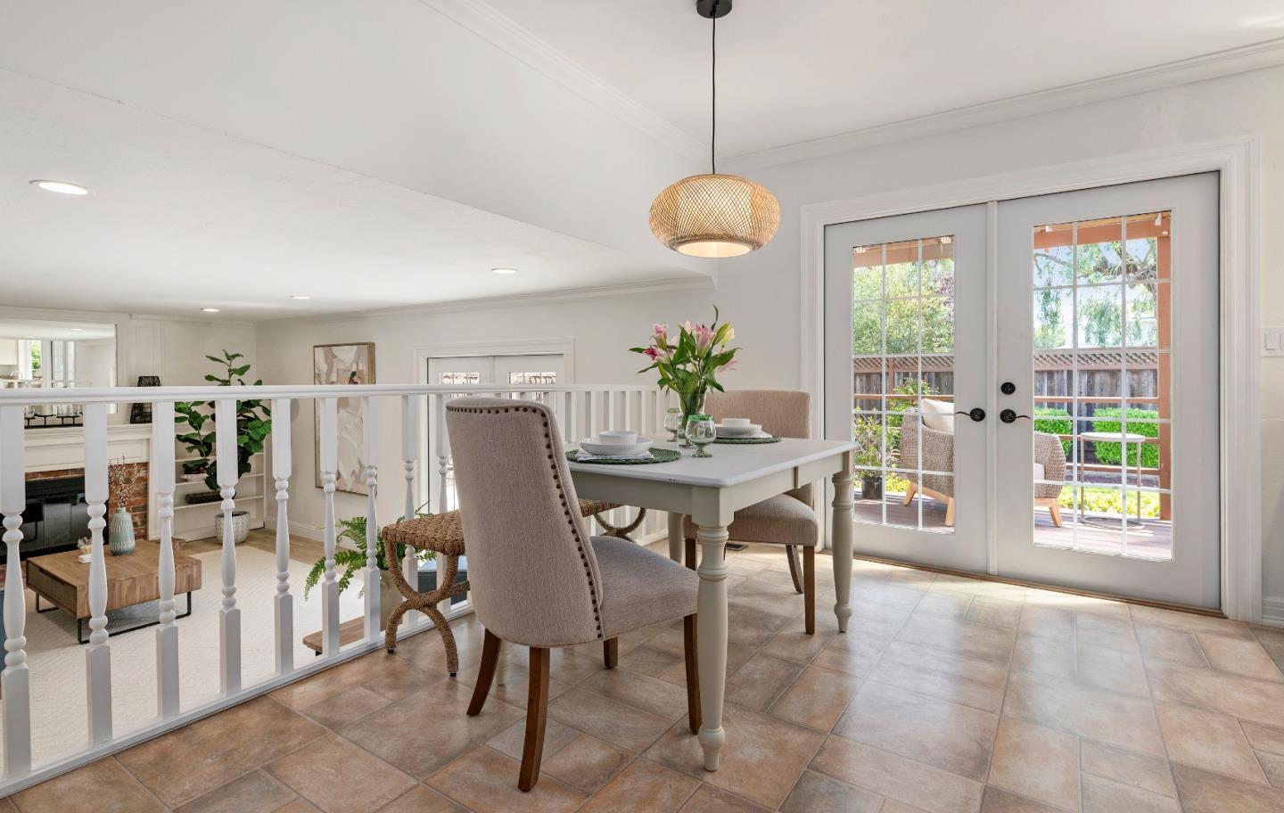 Detail Gallery Image 5 of 14 For 430 Hyde Park Dr, San Jose,  CA 95136 - 3 Beds | 2/1 Baths