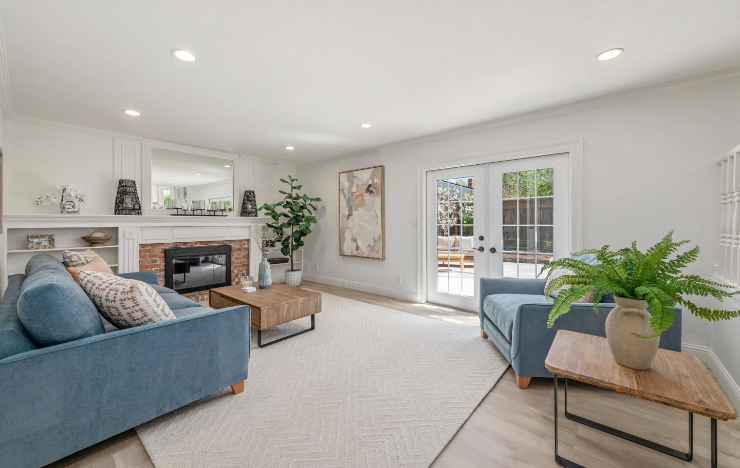 Detail Gallery Image 6 of 14 For 430 Hyde Park Dr, San Jose,  CA 95136 - 3 Beds | 2/1 Baths