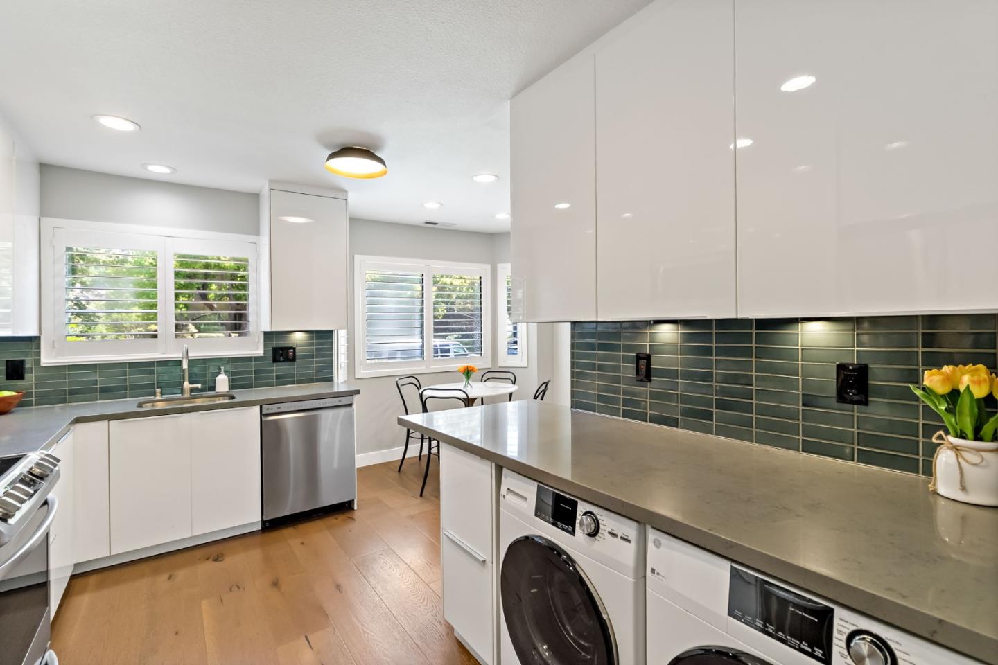 Detail Gallery Image 12 of 27 For 435 Alberto Way #2,  Los Gatos,  CA 95032 - 3 Beds | 2/1 Baths